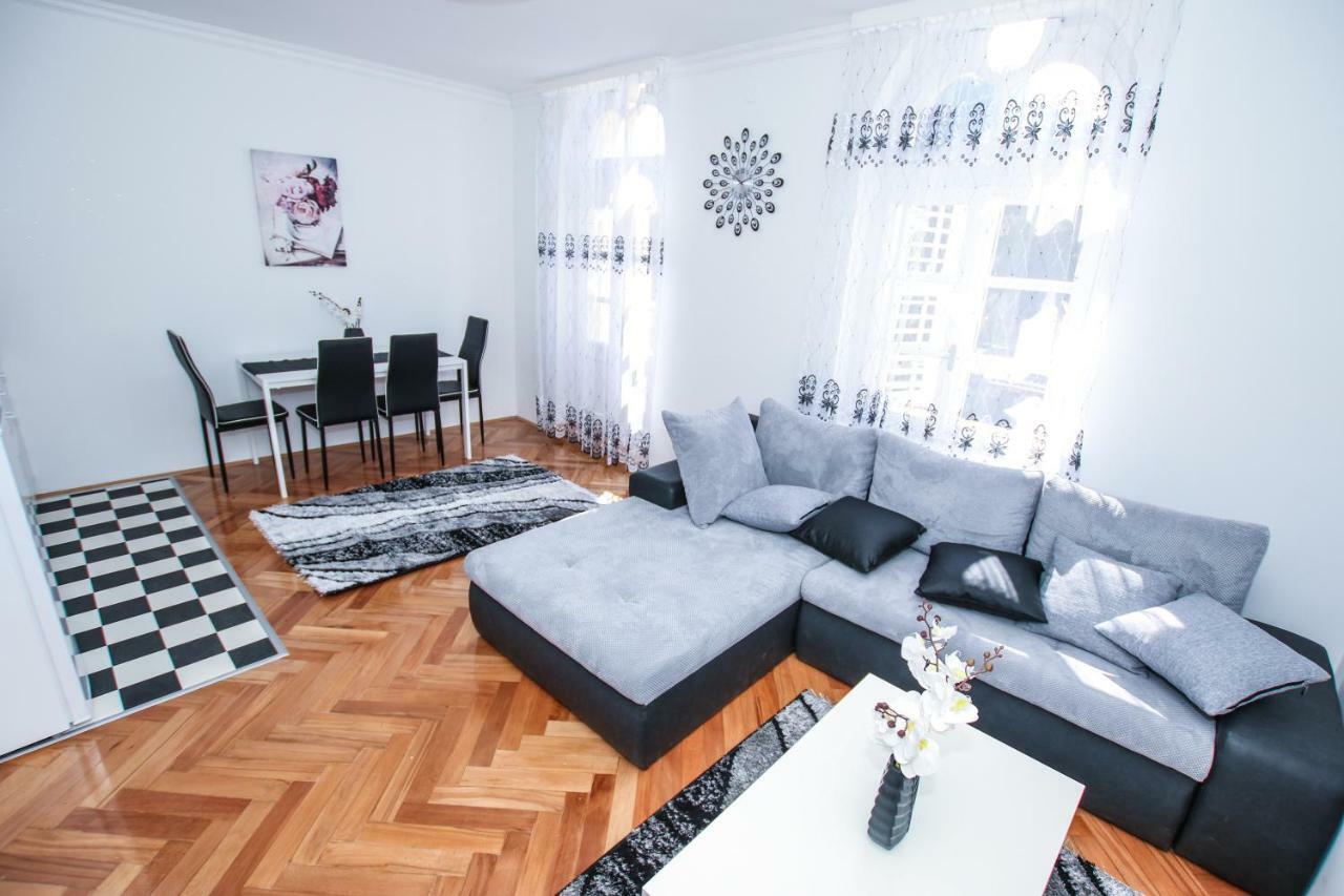 Apartment Old Town *