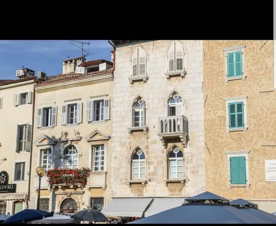 Old Town Apartment